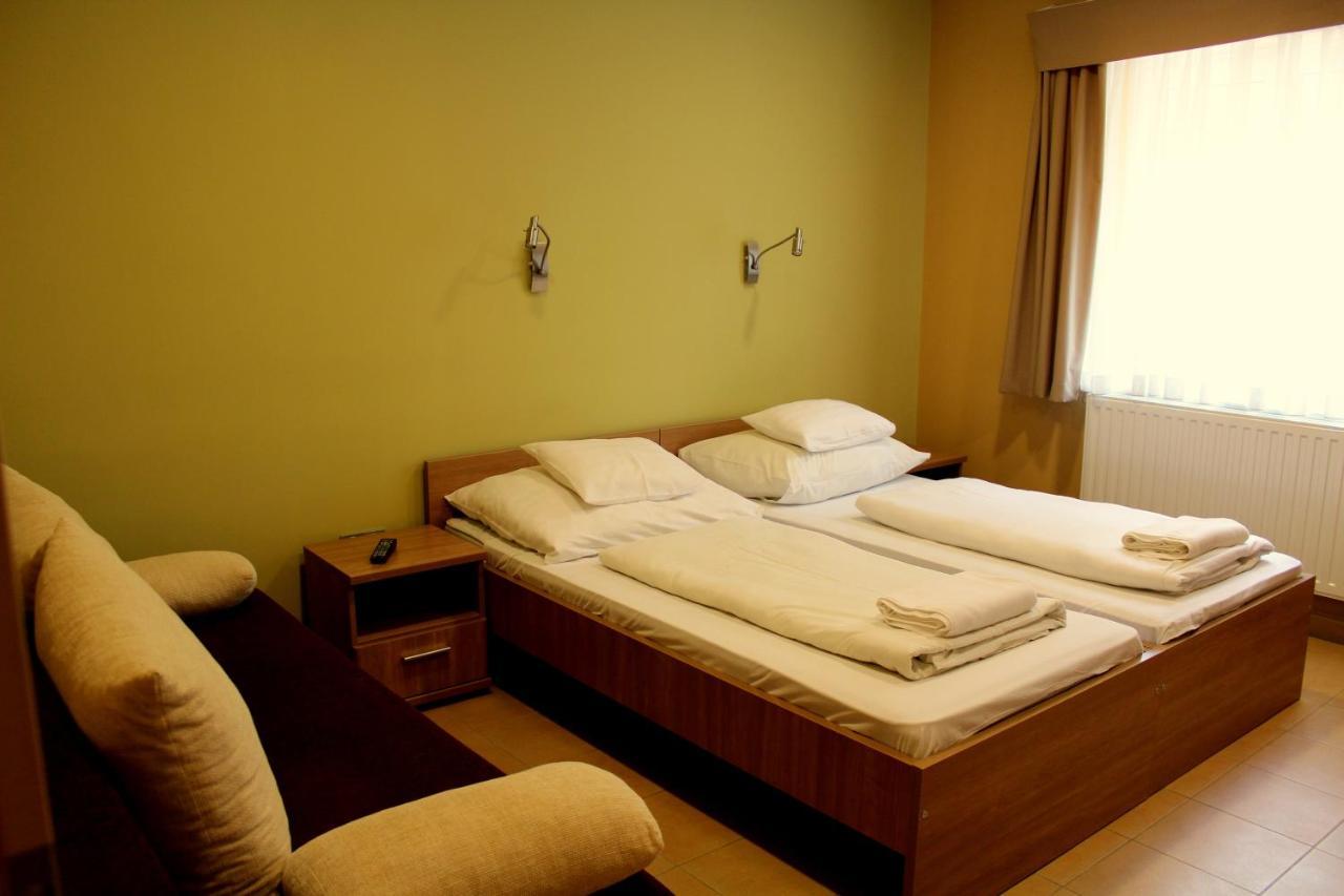 Bf Hotel Balatonfoldvar Exterior foto