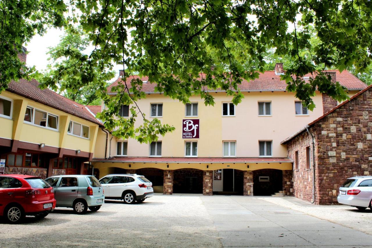 Bf Hotel Balatonfoldvar Exterior foto