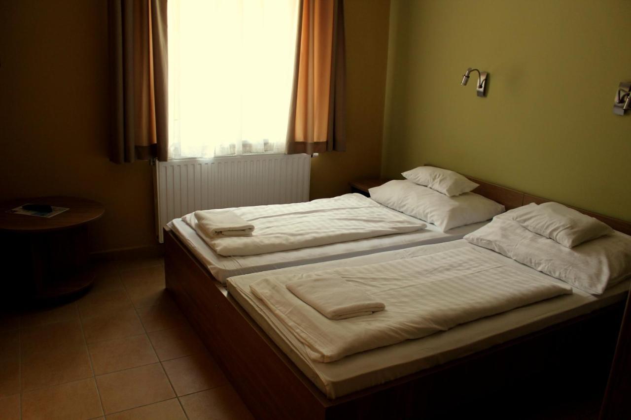 Bf Hotel Balatonfoldvar Exterior foto
